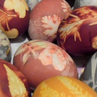 How to Make Super-Groovy, All-Natural Easter Eggs